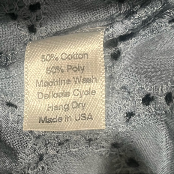 BLUE EYELET JAG TOP FEMININE,NOSTALGIC, CASUAL CUT OUT PATTERN SIZE S/M - Picture 8 of 9